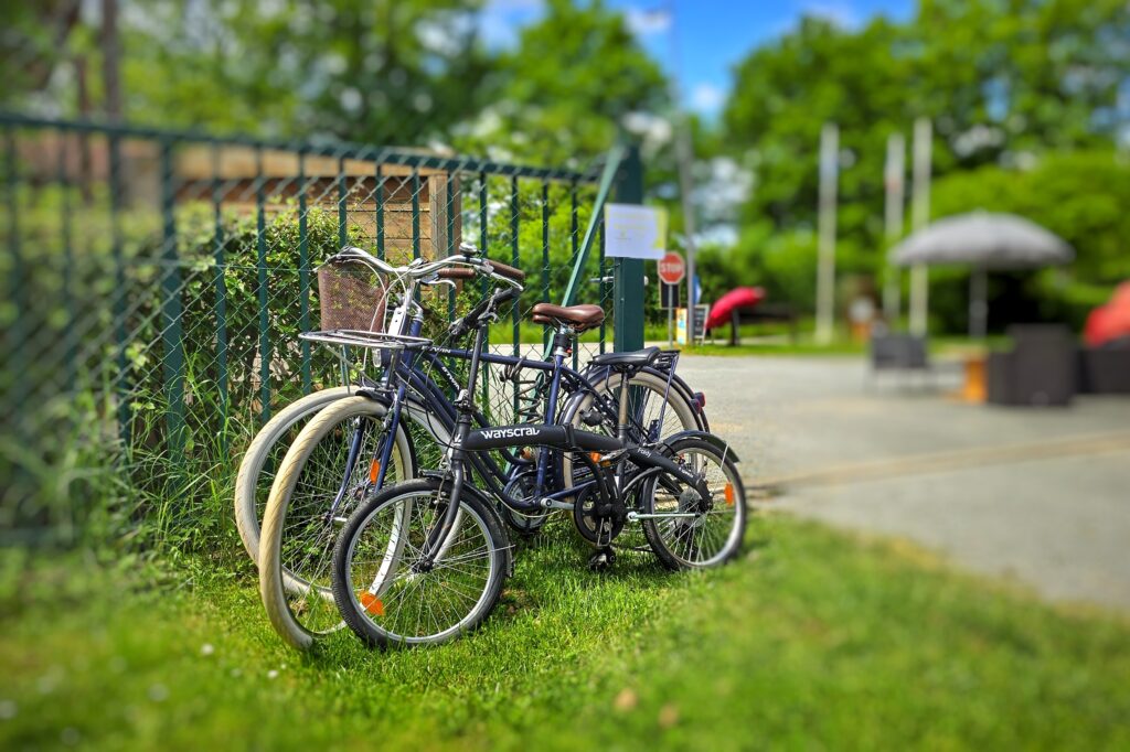 Vélos à disposition au Camping Aix Pommiers