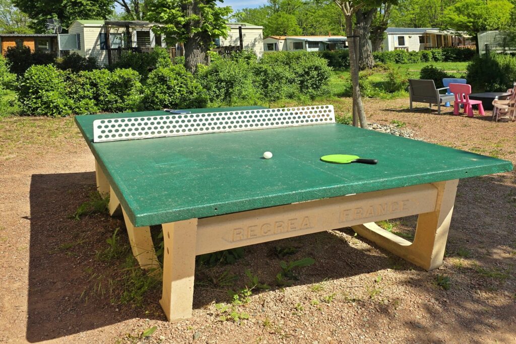 Ping pong au camping Aix